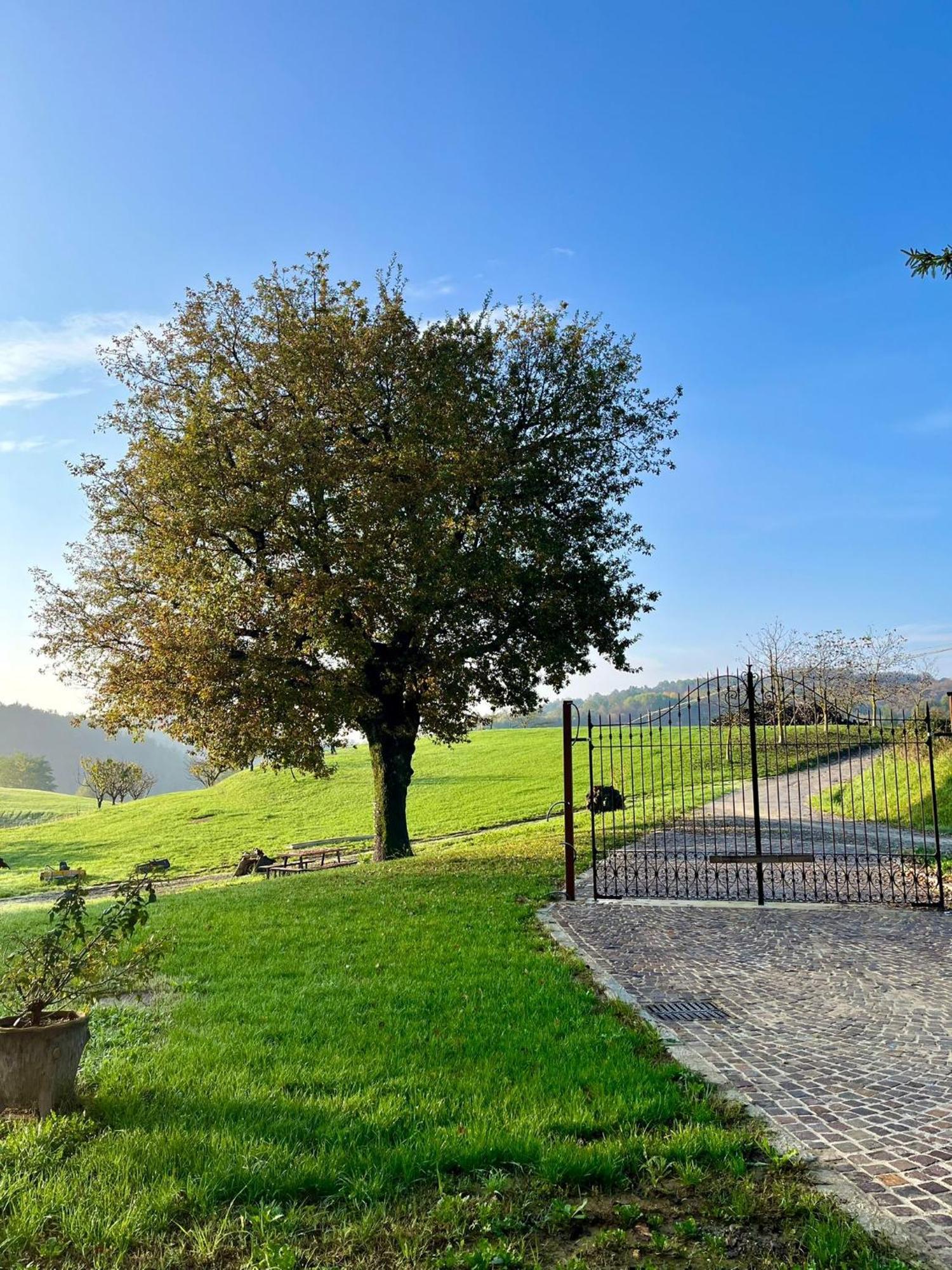 Podere P Ratizzoli II Piano Tole Exteriör bild